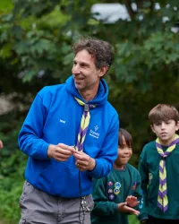 Male leaders with Cubs